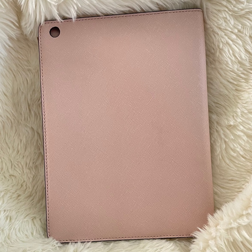 Micheal Kora iPad Air case - Picture 2 of 12